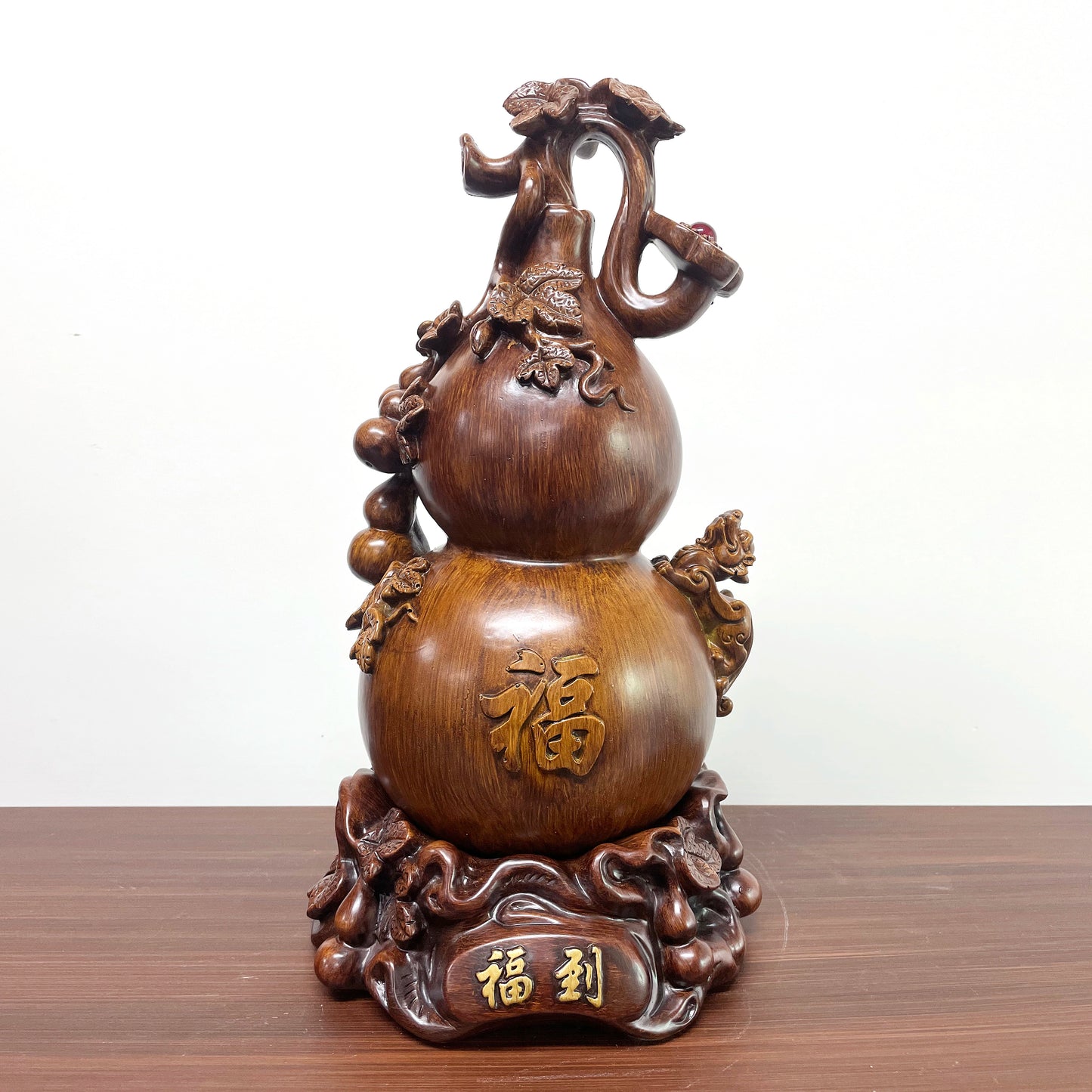 Jade Gourd Statue