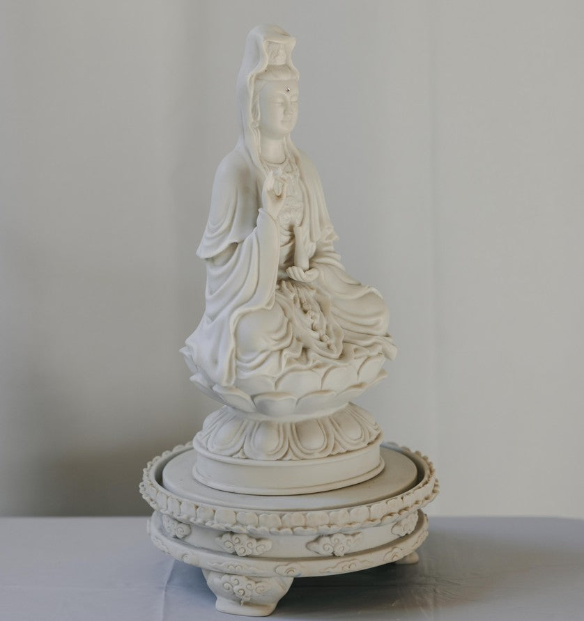 Outdoor Seating Guanyin Bodhisattva