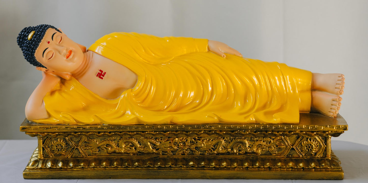 Nirvana Buddha Statue