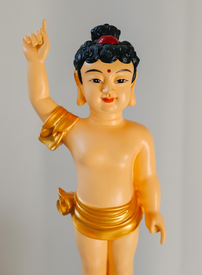 Little Sakyamuni Buddha Statue