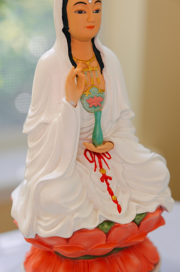 Guanyin Bodhisattva Statue
