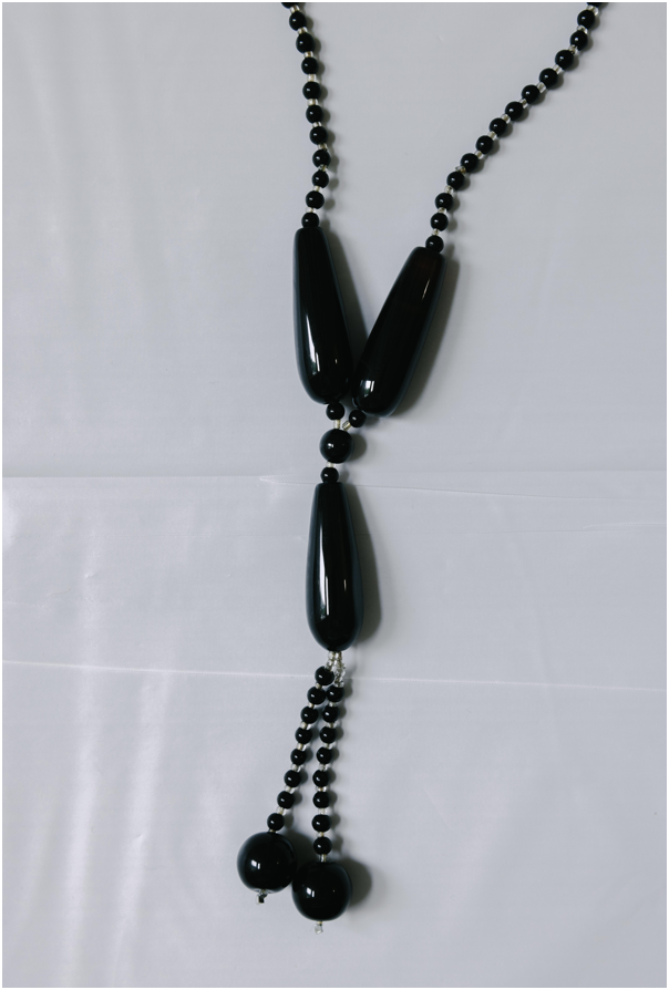 Elegant Black Beaded Necklace