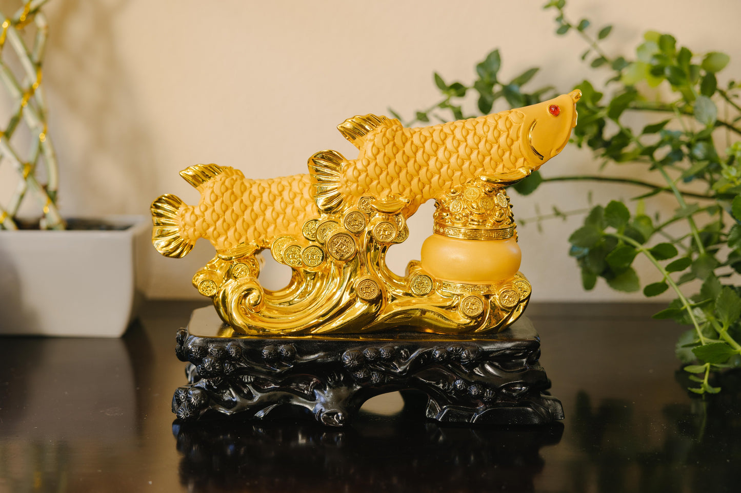 Golden Arowana Fish Statue