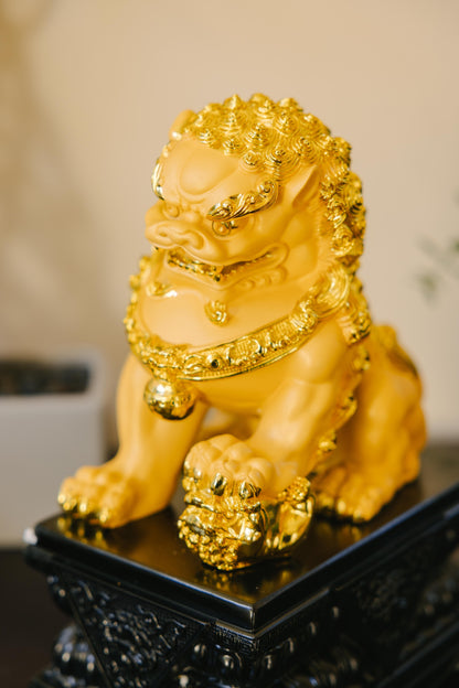 Golden Guardian Resin Lion Statues