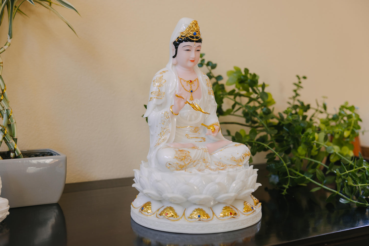 Guanyin Bodhisattva Statue