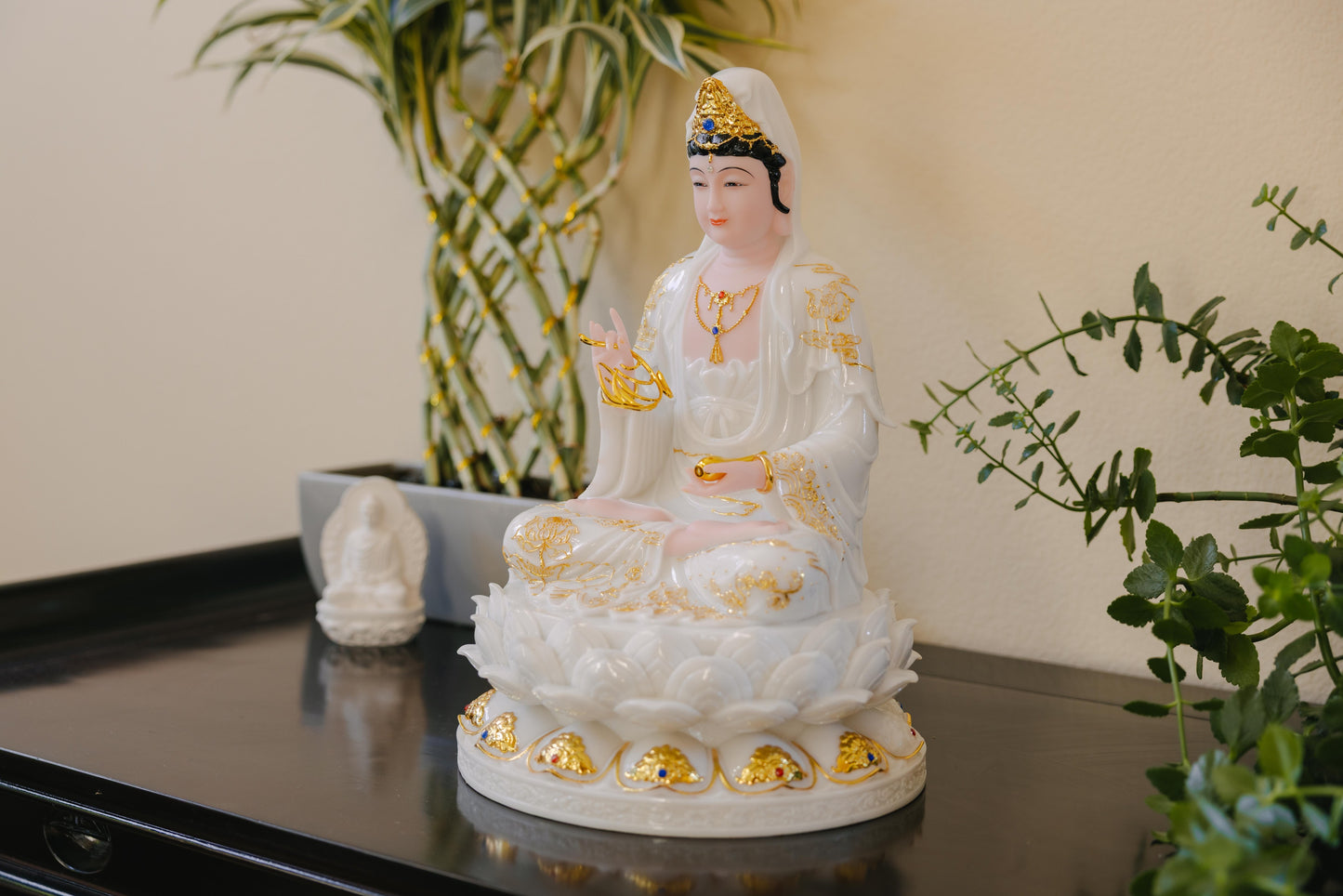 Guanyin Bodhisattva Statue