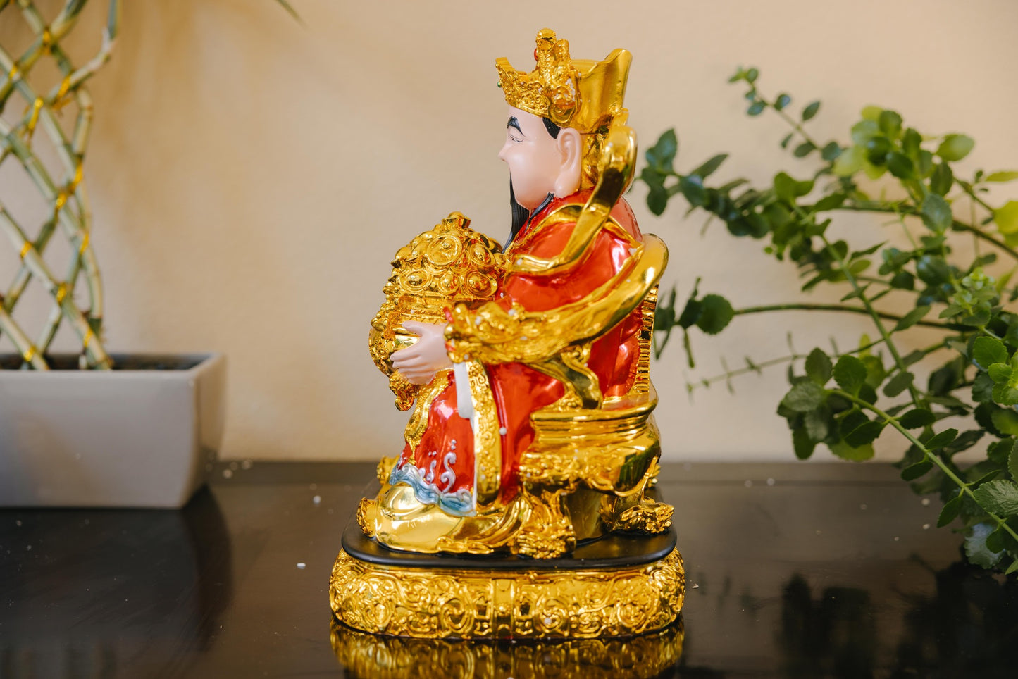 God of Wealth Buddha Statue