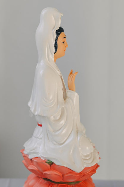 Guanyin Bodhisattva Statue