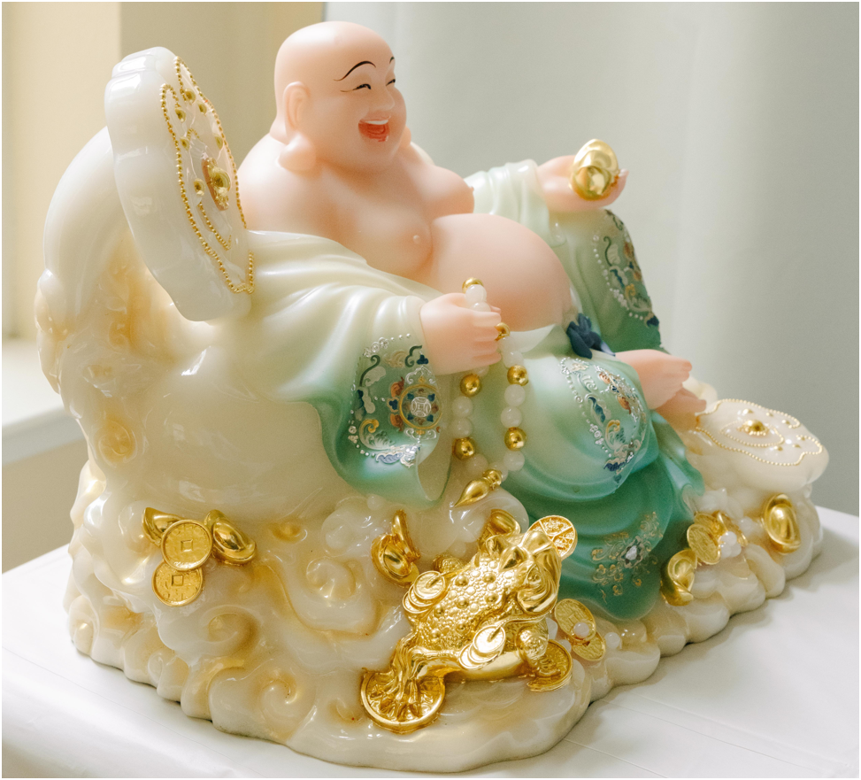 Laughing Buddha Statue