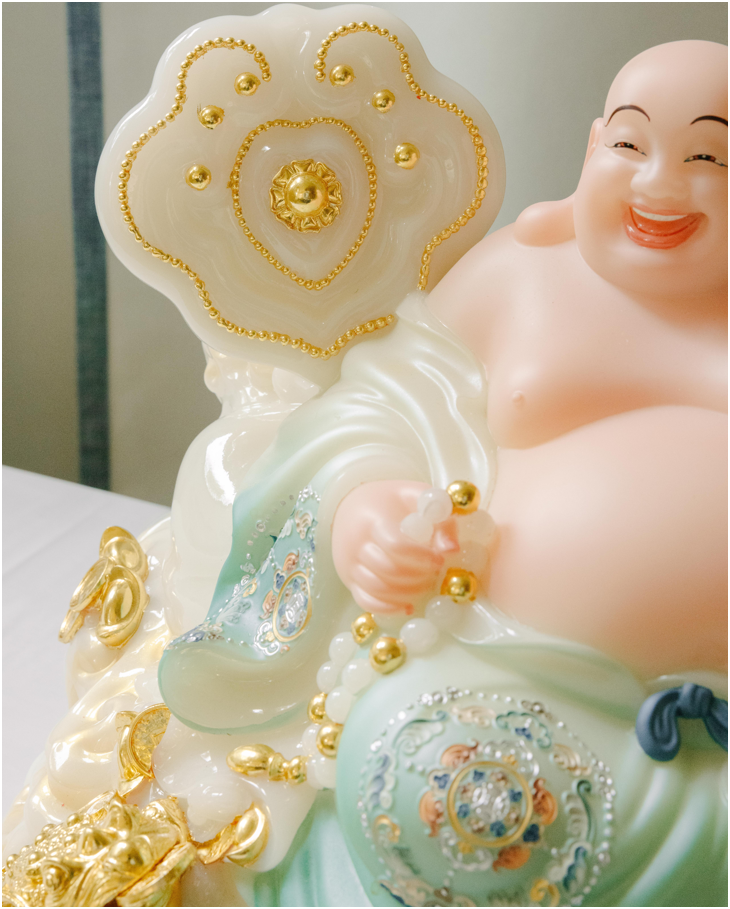 Laughing Buddha Statue